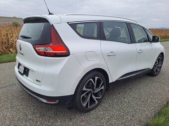 Renault grand scenic 1.5dci 2017 - 9