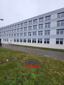 Pronájem skladovacích / kancelářských prostor, 32 m² -  U Sm - 9