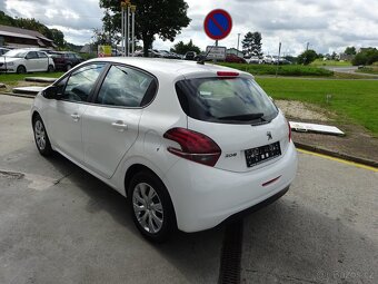 Peugeot 208 1,6HDi - 9