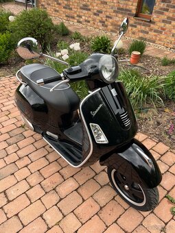 Piaggio Vespa GTS Super 125 - 9