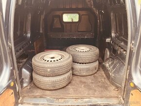 Ford Transit Connect 230L 1,8TDCi/66kW - 9