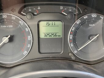 Škoda Octavia II combi 1.9 tdi 77 kW, 325 xxx km, klima - 9