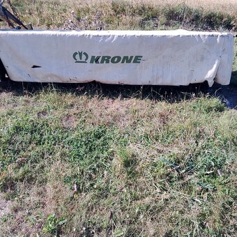 Disková sekačka Krone 285 a zánovní lis John Deere - 9