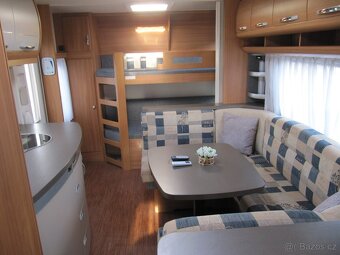 Prodám karavan Hobby 560 kmfe,r.v.2010 + mover,klima,markýza - 9