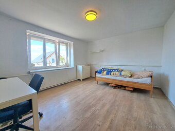 Prodej samostatně stojícího RD 3+1 + vinný sklep POLEŠOVICE - 9