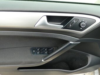 Volkswagen Golf 2.0TDI 110kW Comfortline,Stav - 9