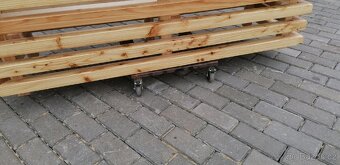 Dekorativní vyvýšené modřínové záhony - 9