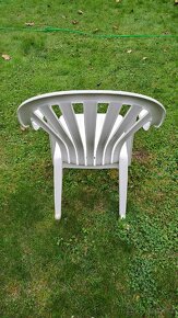 Plastové židle - 9