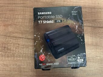 Samsung Portable SSD T7 Shield 2TB nový pouze rozbalený - 9