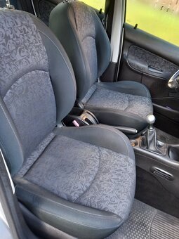 Peugeot 206sw combi 1,4 benzin 65kw rok 2004 - 9