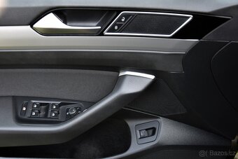 Volkswagen Passat b8 1.4 TSi 6st variant,DKLIMA,TEMP,PDC,1M - 9