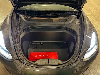 TESLA MODEL 3 LONG RANGE - 9
