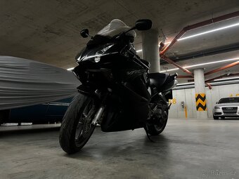 Honda VFR 800 2010 - 9