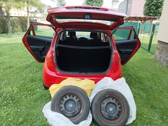 Kia Venga 1.4 BENZÍN 87000KM,KOUP.ČR,CEBIE,PO SERVISU A STK - 9