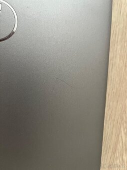 Dell Precision 3551 - i7 10850H, NVIDIA Quadro P620, 16 GB - 9