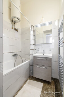 Pronájem bytu 2+1, Sokolovská, Karlín, 22.900 Kč/měs, 71 m2 - 9