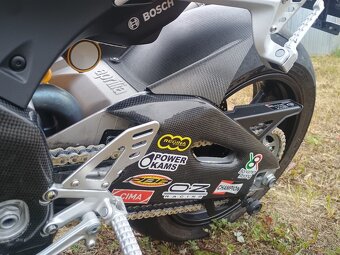 Aprilia tuono v4 - 9