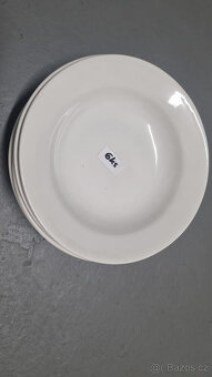 Sada talířů - 9