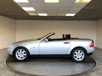MERCEDES-BENZ SLK 2.0i - 9