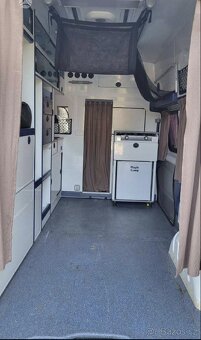 Renault trafic 2.5 tdci 90kw obytná - 9