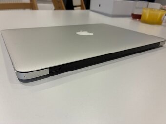 MacBook Air 13” 256GB 2017 - 9