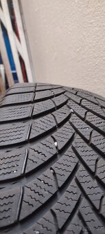 Prodám 4Ks Zimních Pneumatik 215/55 R18 - 9
