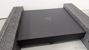 Herní notebook Razer Blade Pro 17, i7, RTX2080, 16GB/512GB - 9