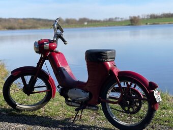 Prodám jawa 550 za 65000. Má původní spz. - 9