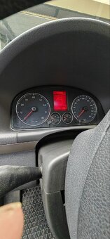 Vw Touran 2.0 benzín/CNG - 9