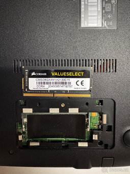 ASUS F556UQ-DM309T - 9