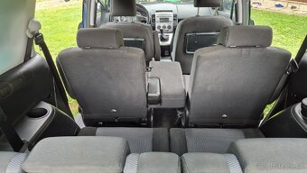 Mazda 5 2.0 MZR-CD(diesel) 105kw 7 míst, nová STK - 9