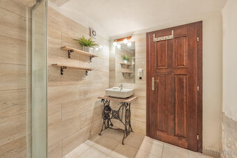 Rodinný dům/ chalupa v Chotěvicích - 9