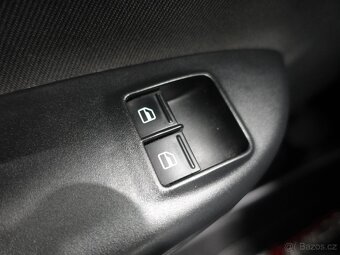 Škoda Octavia II 1.6i ,  75 kW benzín, 2009 - 9