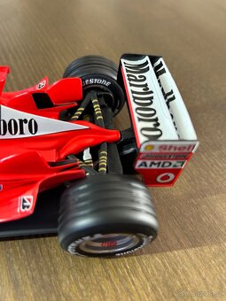 Ferrari F2003-GA 1:18 - 9