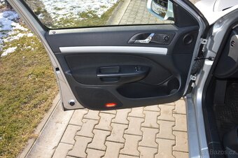 Škoda Octavia II krátká 1.8TSI 118kW 11/11 klima - 9