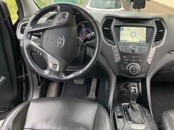 Hyundai Grand Santa Fe 2.2 CRDi 147 kW 4x4 AT, 7 míst - 9