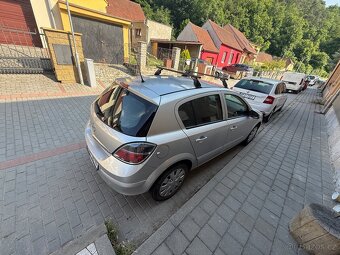 Astra H 1.6 i - 9