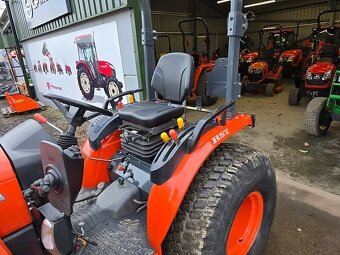 Traktor Kubota B3150 - 9