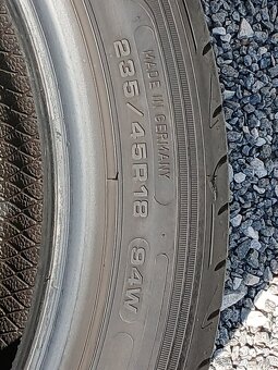 Letní pneu Goodyear 235/45/18 - vzorek 7mm - 9