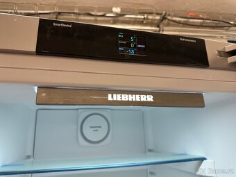 Lednice s mrazákem Liebherr (252) - 9