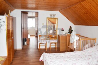 Prodej rodinného domu,  180 m2, Svébohov - 9