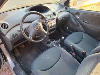 Toyota Yaris 1.0i 48kW 2005 klima servo nová STK ❗️❗️ - 9