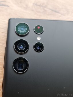 Galaxy S22 Ultra 5G, 12GB/256GB, černý + Nilkin pouzdro - 9