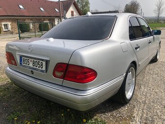 Mercedes Benz W210 E420 V8 - 9