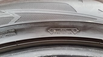 Zimní pneumatiky GoodYear 265/50 R20 111V XL 7 až 7,5mm - 9