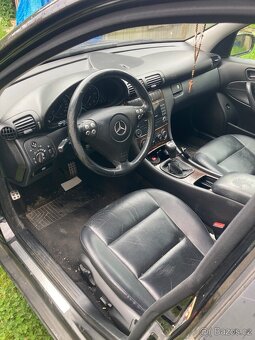 Mercedes Benz W203 - 9