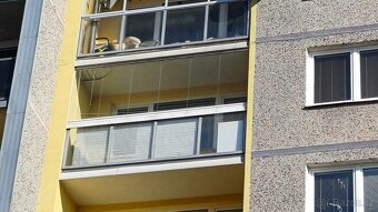 Lodžie / balkon – zasklení / 6ks skleněných polí - 9