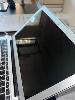 MacBook Air 13 - 9