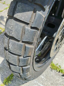 Suzuki DL650 V-Strom - 9