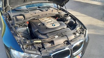 Bmw E93 cabrio 210 KW top stav - 9